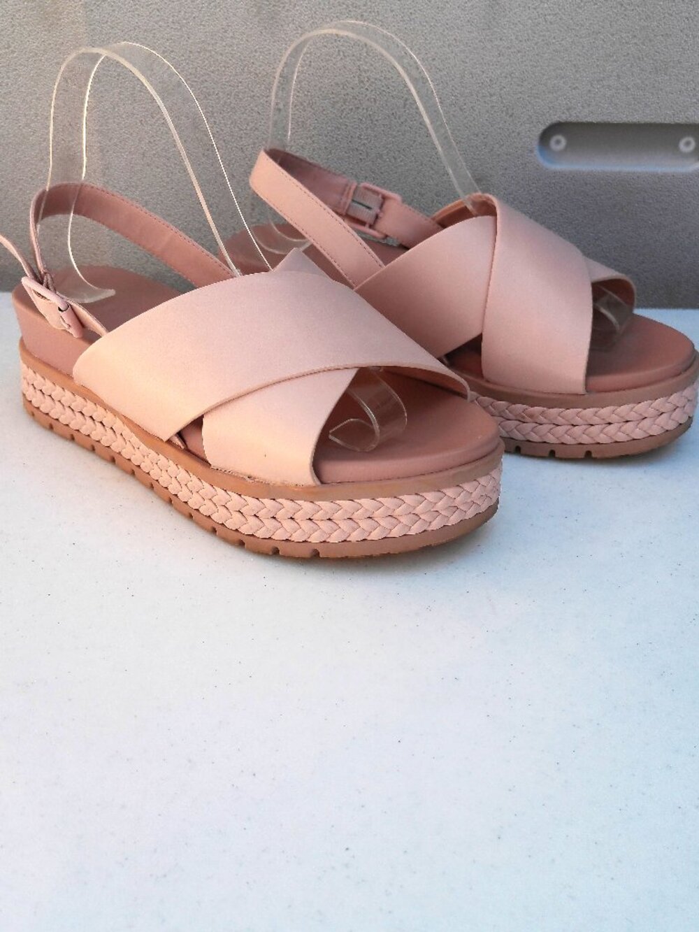 Torrid Criss Cross Flatform Sandal Size 8ww Pink